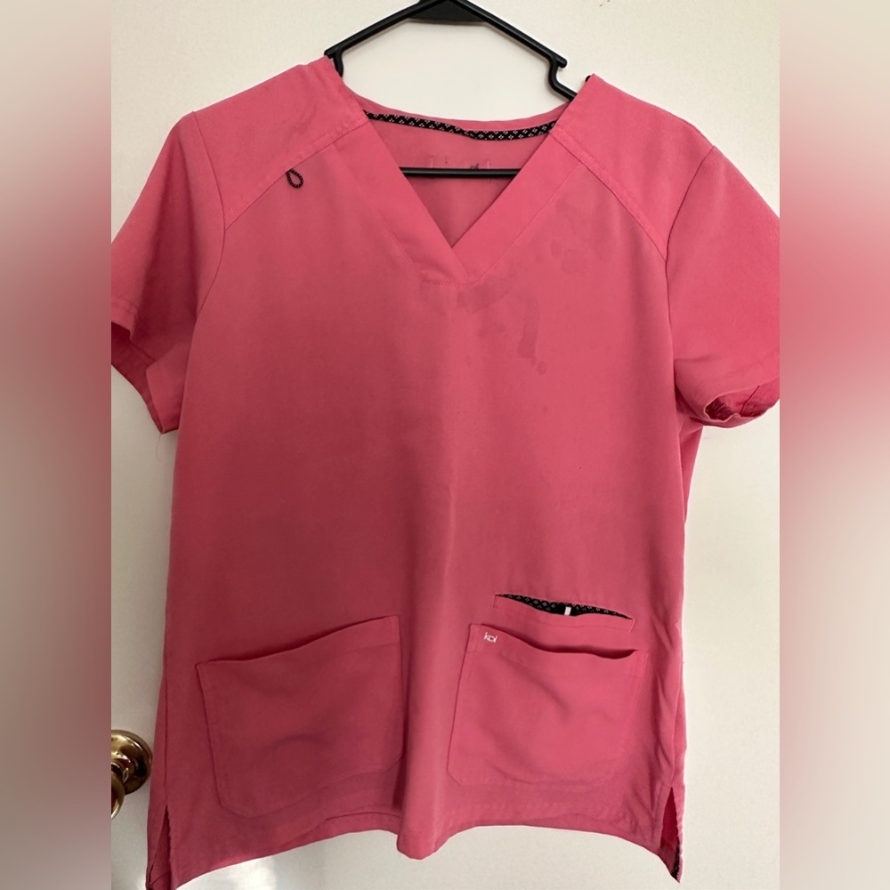 KOI scrub set. Shirt size M and pants size S